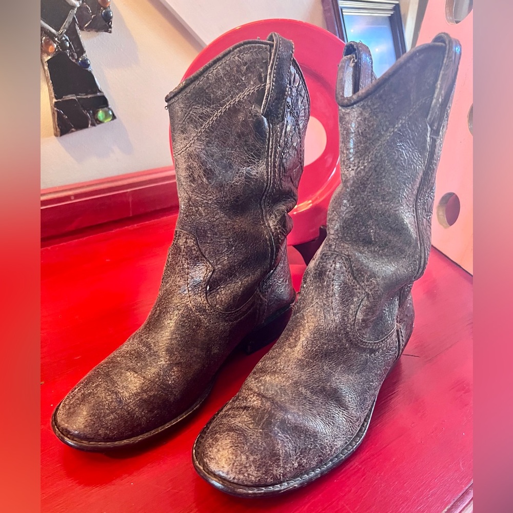 Steve Madden Distressed Brown Leather Women's Western Boots Size 6.5 Mid Calf